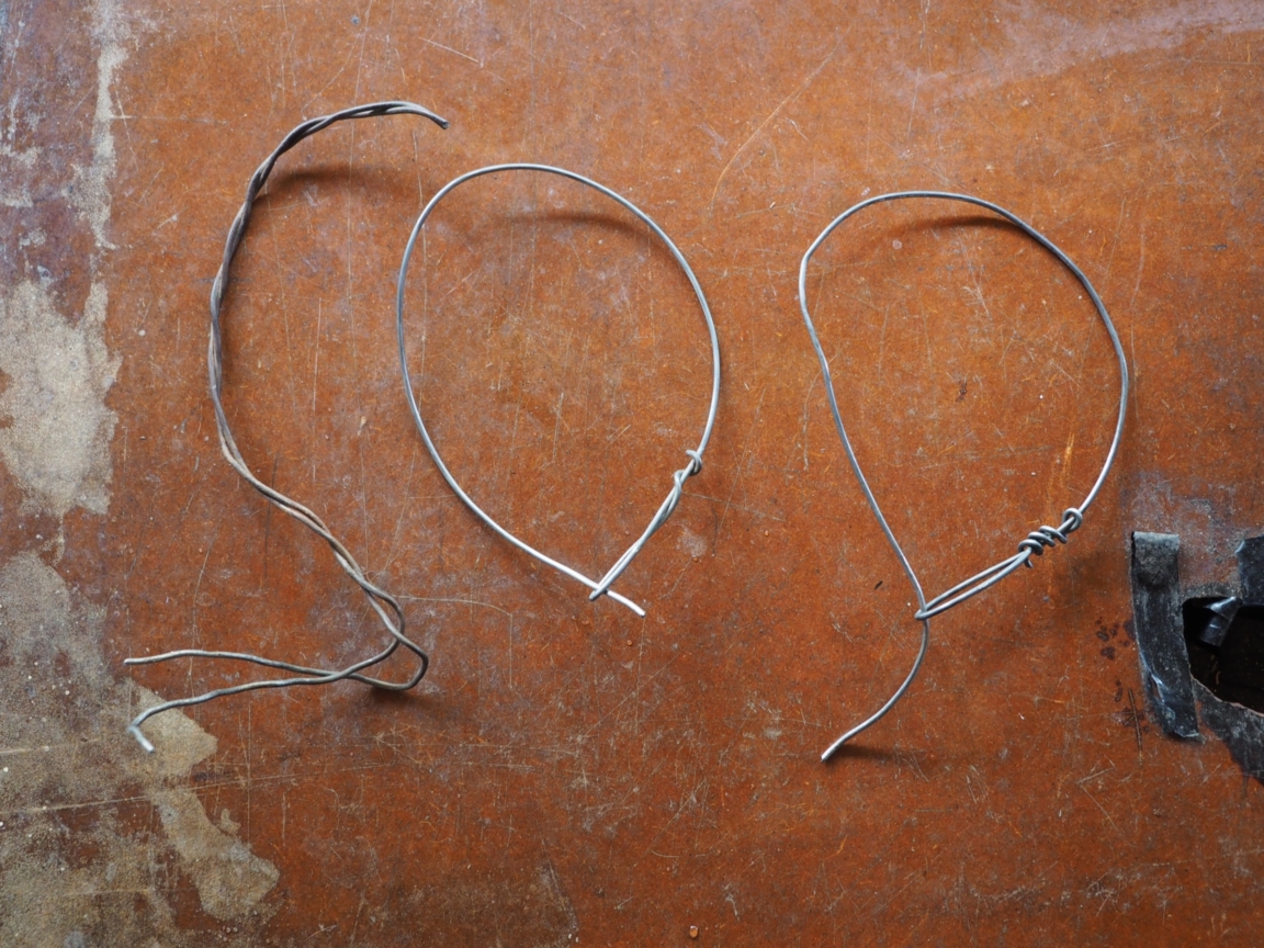 All three snares that we removed that day. They had not been on the dogs for very long and still look clean.